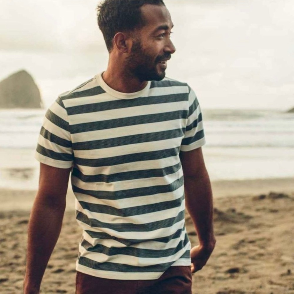 NWOT Taylor Stitch Tee in Sea Foam Stripe - 42